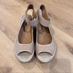 Clarks wedges